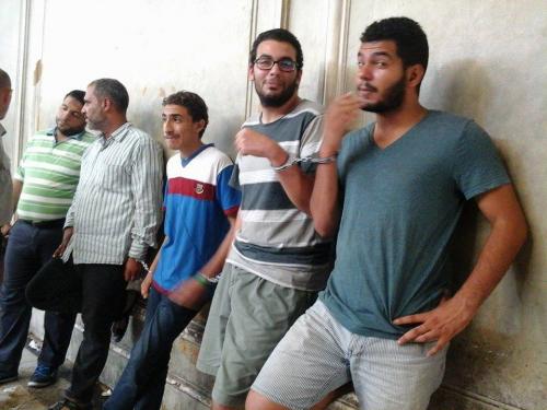 القبض على 3 مسيحيين يوزعون "بلح" على الصائمين عند الإفطار وإتهامهم بإزدراء الأديان! 2 coptstoday-1436889822