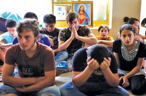 بيان من داعش يدعو المسيحيين بالعودة للموصل وحصلوهم علي التعويض والامان بشرط إعتناقهم الإسلام