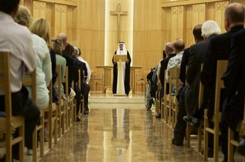 من قلب الكنيسة .. "الشيخ نهيان" للمسيحيين : "مرحبا بكم في الإمارات .. تعلمنا منكم الكثير"
