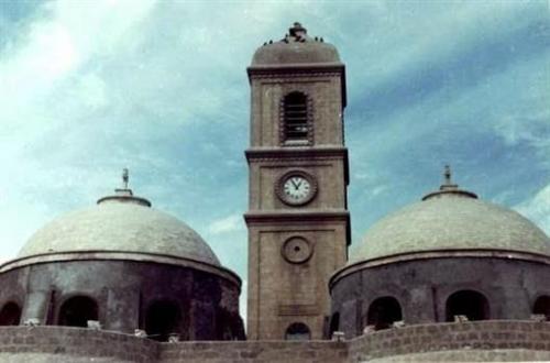 عاجل: داعش يفجر كنيسة الساعة في الموصل - العراق