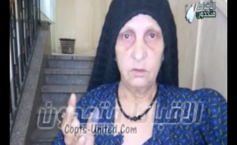 بالفيديو: شهادة شهود عيان من القرية على تعرية سيدة المنيا القبطية