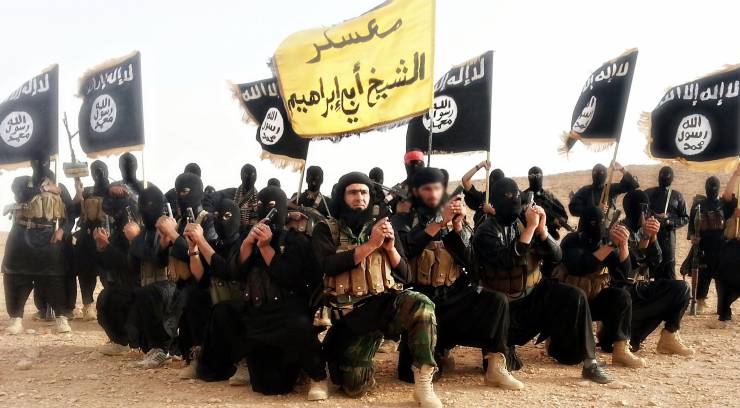 تنظيم ”داعش” يضع 25 شخصاً في حوض مليء بحمض النيتريك حتى تحللت أجسادهم