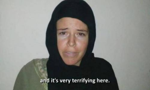 في فيديو يعرض لأول مرة .. رهينة داعش الأمريكية رفضت التحول للإسلام قبل مقتلها