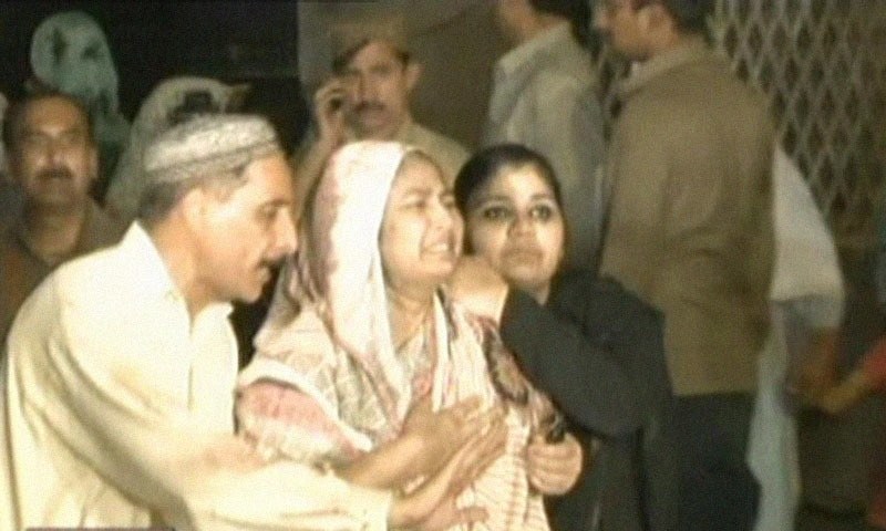أكثر من 60 قتيلاً في تفجيرات باكستان في عيد القيامة 56f804a83bb6d