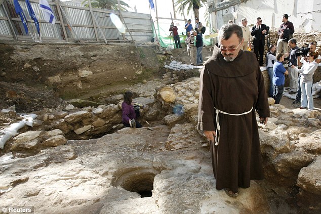 إكتشاف بيت المسيح في الناصرة (صور + فيديو) www.difa3iat.com 132