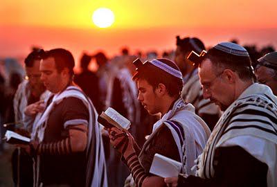 الخلفية اليهودية لصلوات السواعي في الكنيسة المسيحية
