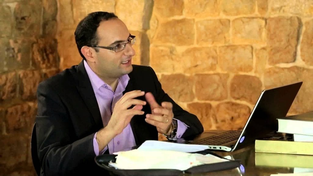 الاختلافات المقصودة - حكمت قشوع حلقة12 جزء2 - مصداقية الكتاب 5 الاختلافات المقصودة - حكمت قشوع حلقة12 جزء2 - مصداقية الكتاب