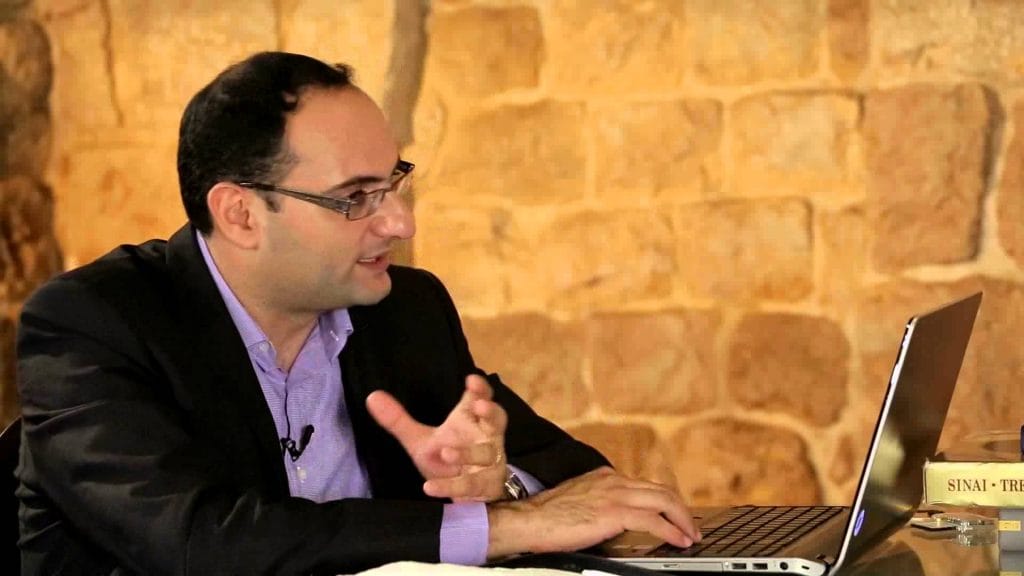 الاختلافات الجوهرية في نص الكتاب - حكمت قشوع حلقة14 جزء1 - مصداقية الكتاب