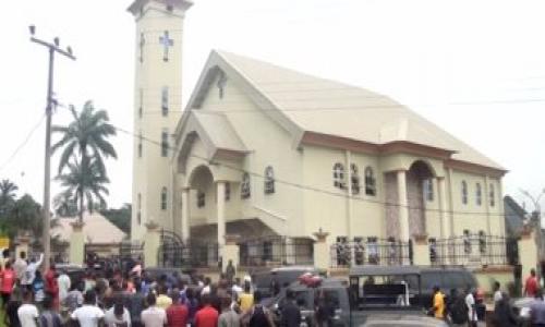 مقتل وإصابة 33 مسيحيا برصاص مسلحين أثناء عودتهم من القداس (نيجيريا)