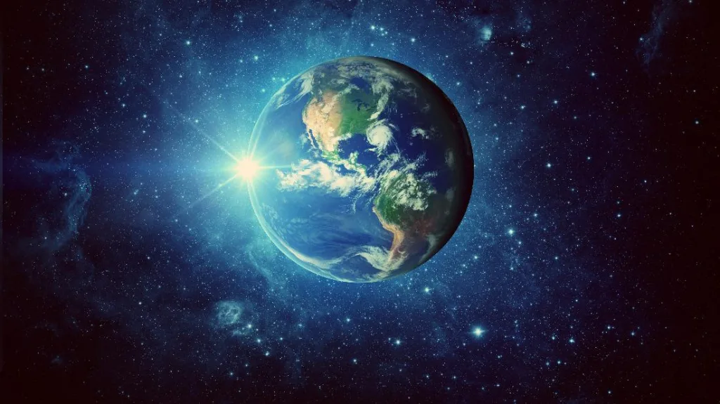 هل الجو الذي أحاط بالأرض قبل ظهور الحياة كان يساعد على التفاعلات الكيميائية؟