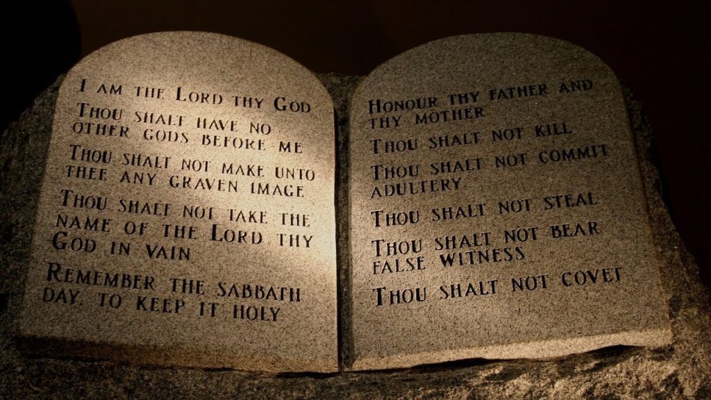 شريعة موسى: هل كانت شريعة مثالية؟ - بيتر سمير