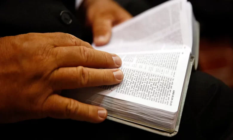 كتاب شهود يهوه من هم - القمص عبد المسيح بسيط PDF